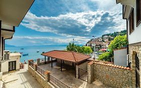 Urania Apartments